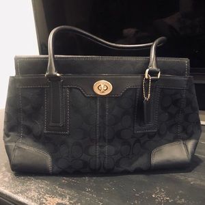 Coach classic c print purse